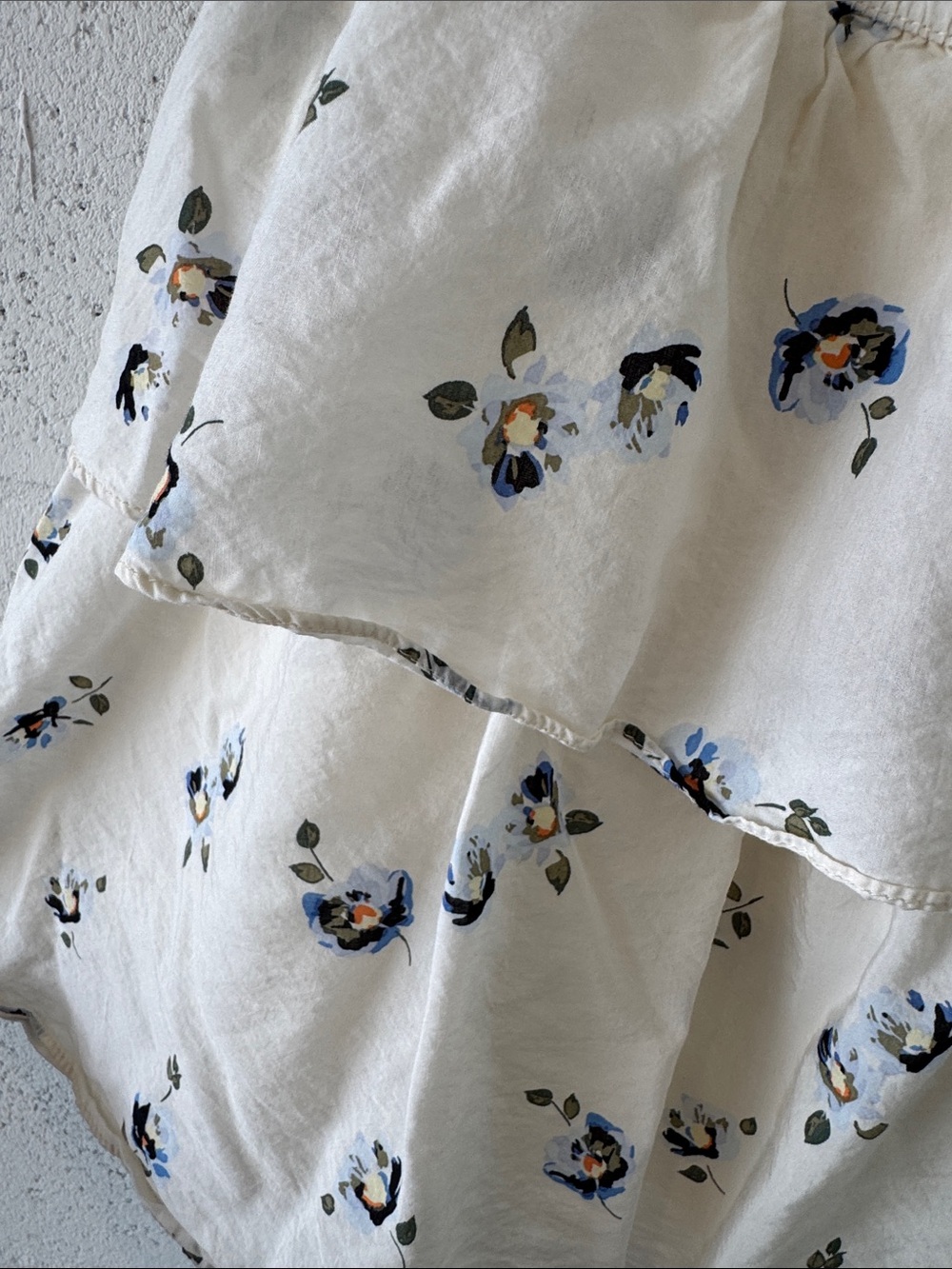 Universal Thread Cream Tiered Skirt with Blue Floral Print - Picture 2 of 7
